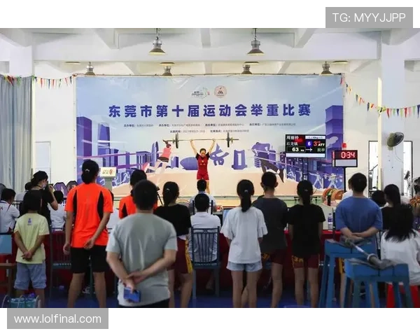 石龙体校注重学员文化课程，消除家长对举重训练误解