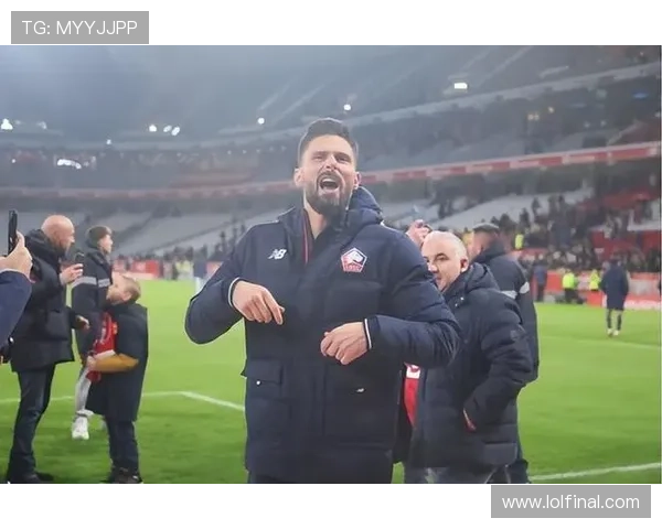 里尔老将吉鲁谈生涯规划，法甲经验助年轻球员成长